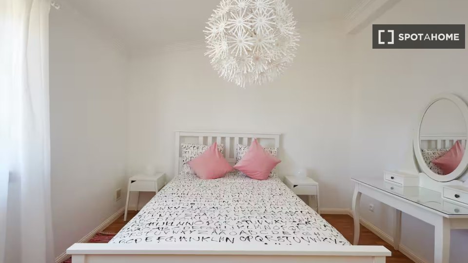 Apartment Lisbon, 2 beds — photo 15