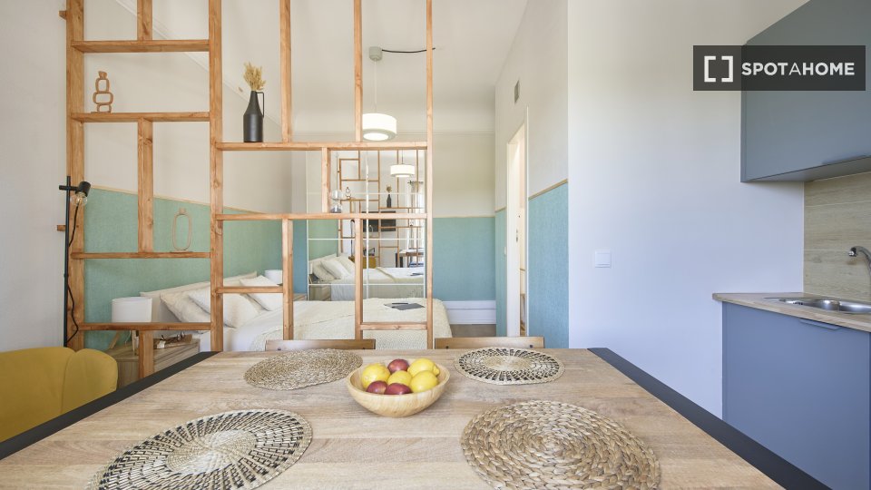 Apartment mono Lisbon — photo 17
