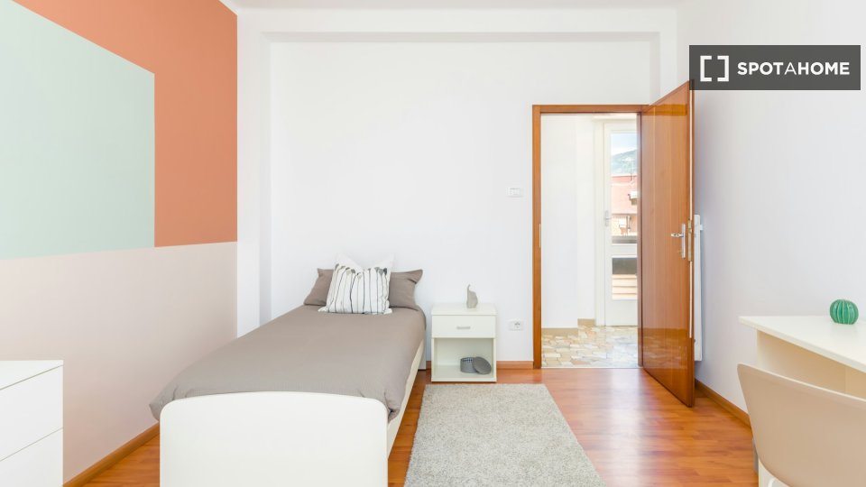 Double room Trento, 3 beds — photo 12