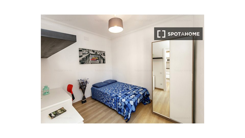 Double room Barcelona, 10 beds — photo 22