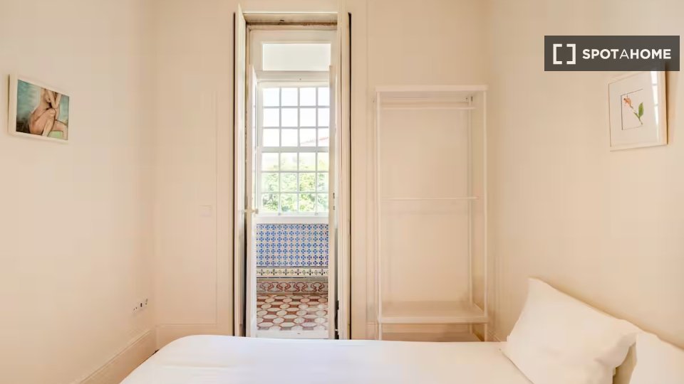 Apartment Porto, 3 beds, 132m² — photo 10