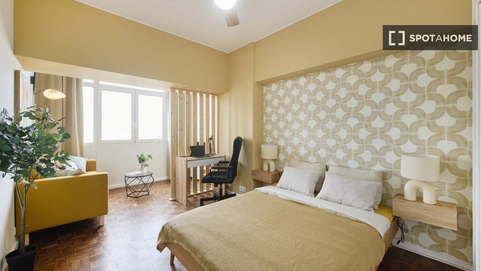 Double room Lisbon, 9 beds — photo 8
