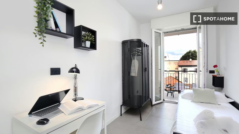 Double room Milan, 5 beds — photo 30