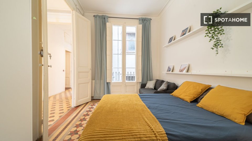 Double room Barcelona, 8 beds, 210m² — photo 9