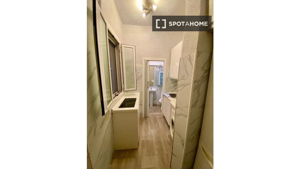 Apartment mono Madrid, 33m² — photo 2
