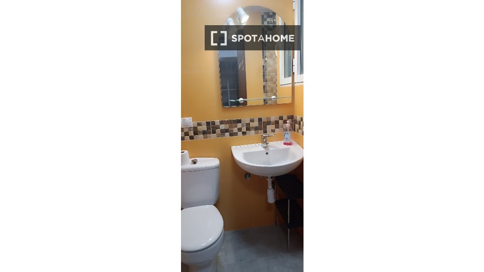 Double room Salamanca, 6 beds, 146m² — photo 11