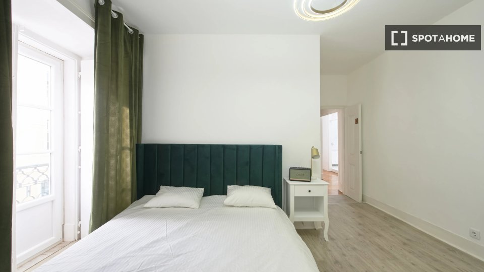 Double room Lisbon, 8 beds — photo 2