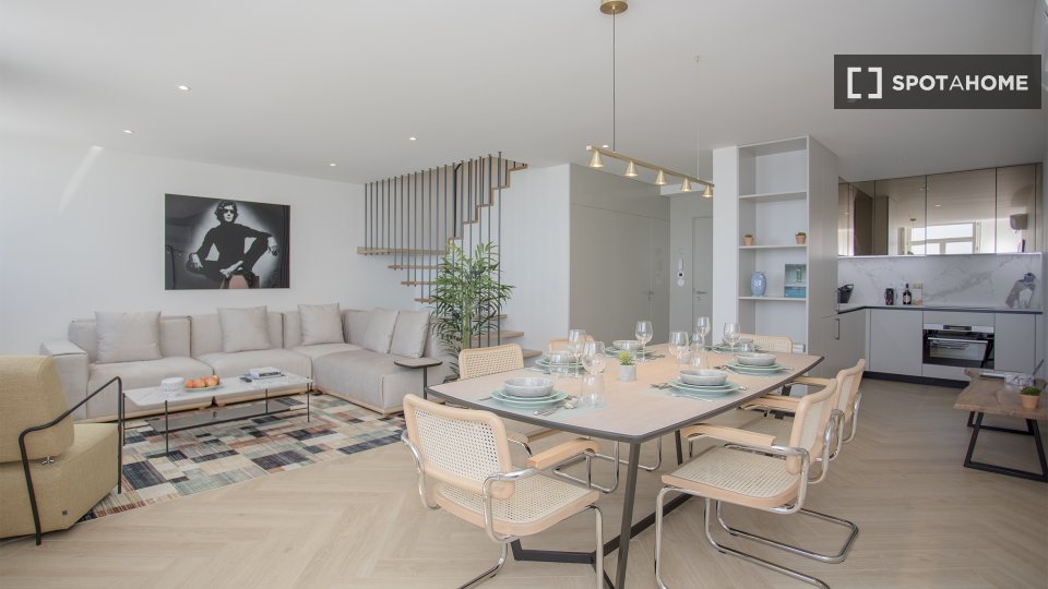 Apartment Porto, 2 beds, 105m² — photo 18