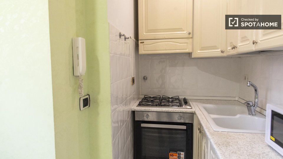 Apartment Rome, 1 bed — photo 6