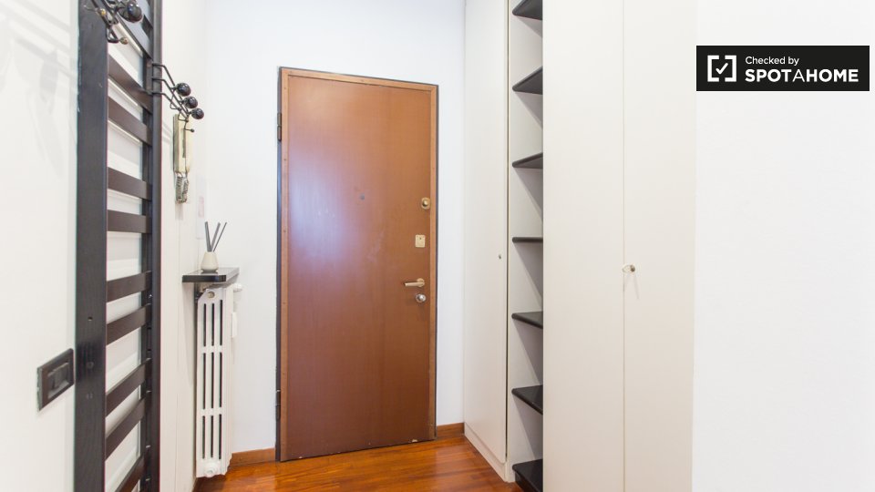 Apartment Milan, 1 bed — photo 2