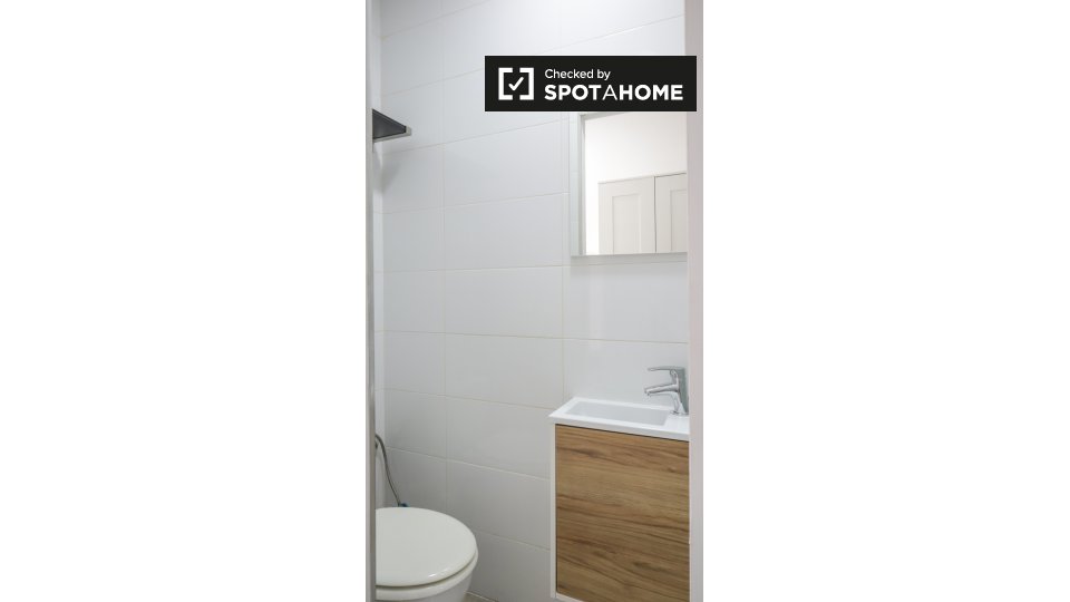Double room Madrid, 5 beds — photo 10