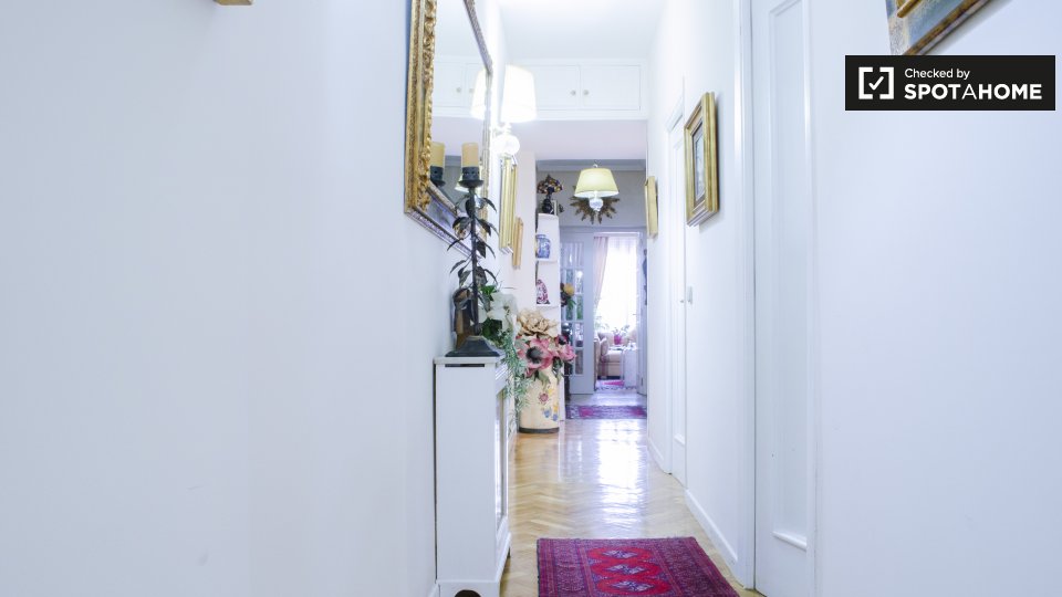Double room Madrid, 3 beds, 100m² — photo 16