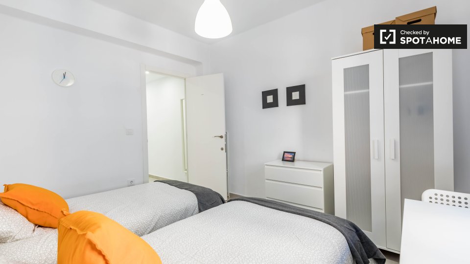 Double room Valencia, 4 beds, 95m² — photo 3