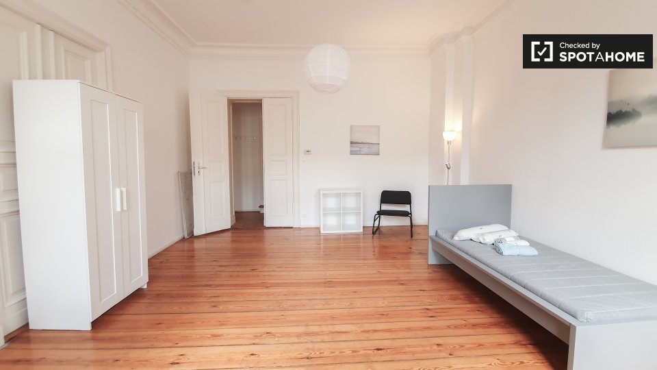 Double room Berlin, 3 beds — photo 15