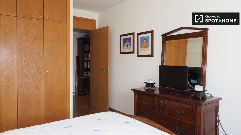 Double room Lisbon, 2 beds, 165m² — photo 3