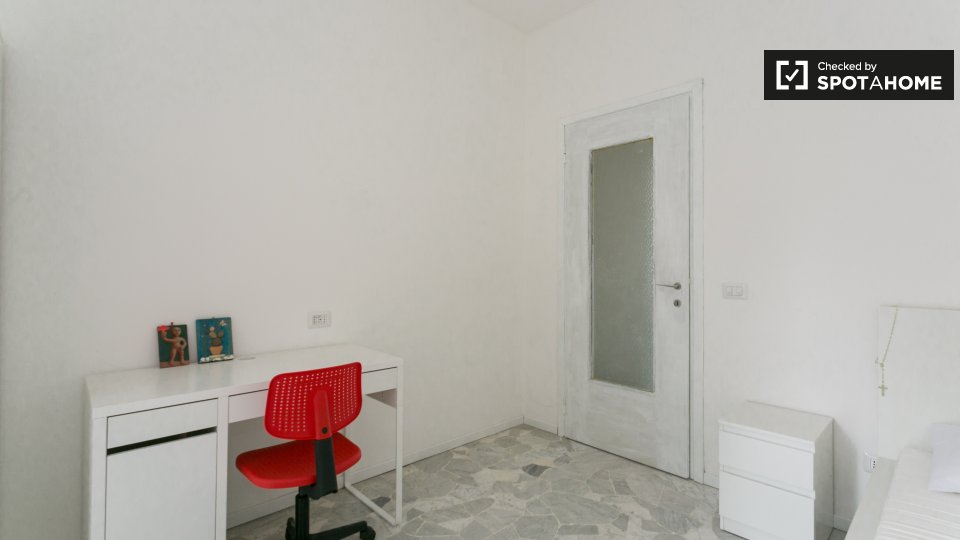 Double room Milan, 3 beds, 75m² — photo 19