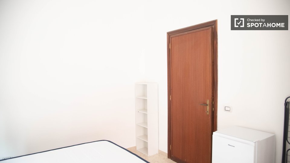 Double room Rome, 4 beds — photo 11