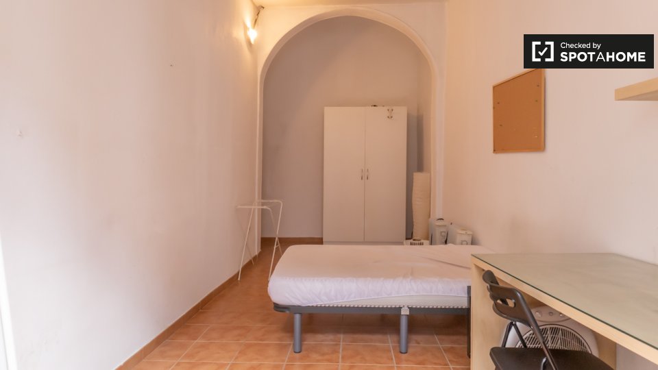 Double room Madrid, 4 beds — photo 4