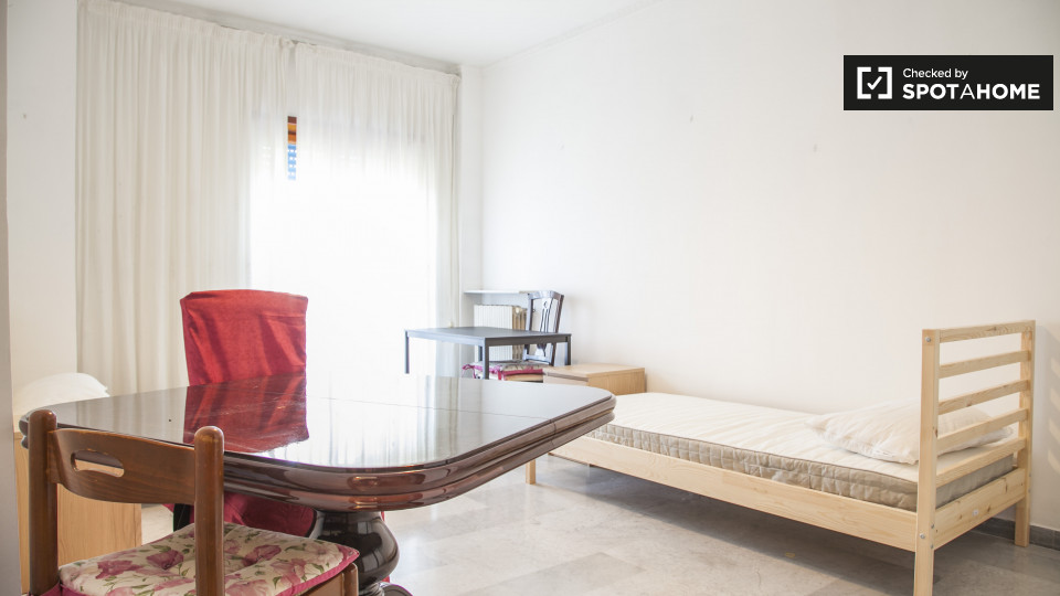 Double room Rome, 4 beds, 75m² — photo 1