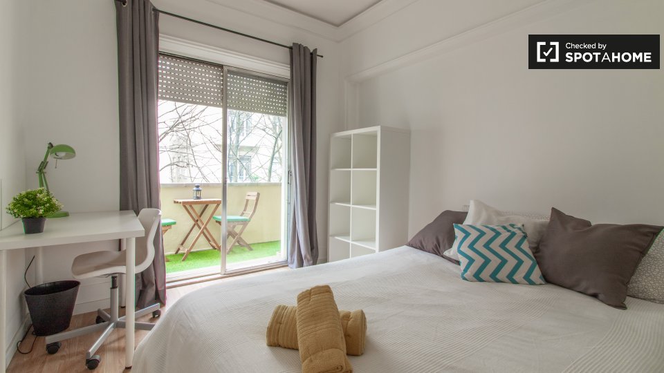 Double room Lisbon, 9 beds, 160m² — photo 1