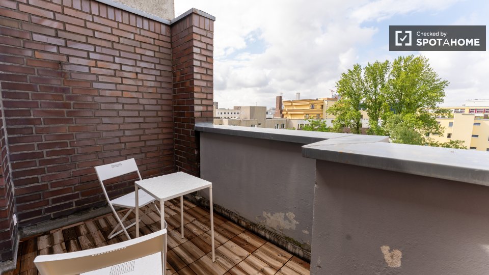 Double room Berlin, 5 beds, 80m² — photo 4