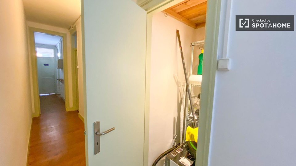 Double room Lisbon, 6 beds — photo 1