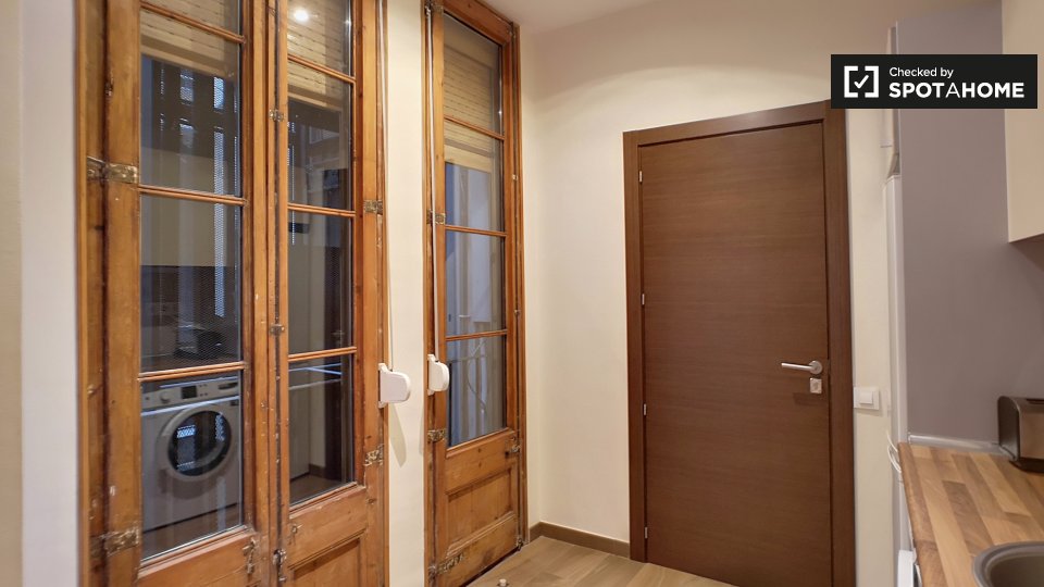 Apartment Barcelona, 1 bed, 36m² — photo 11