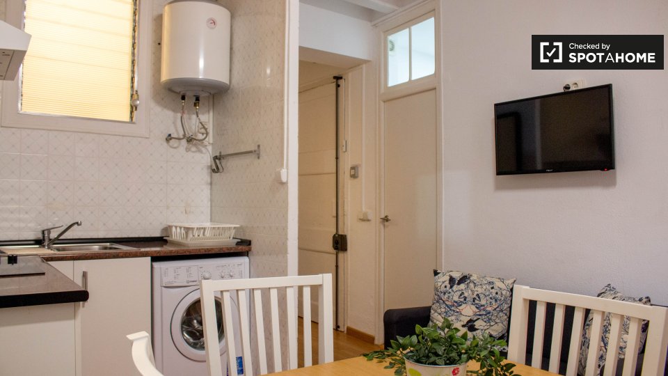 Double room Barcelona, 3 beds — photo 4