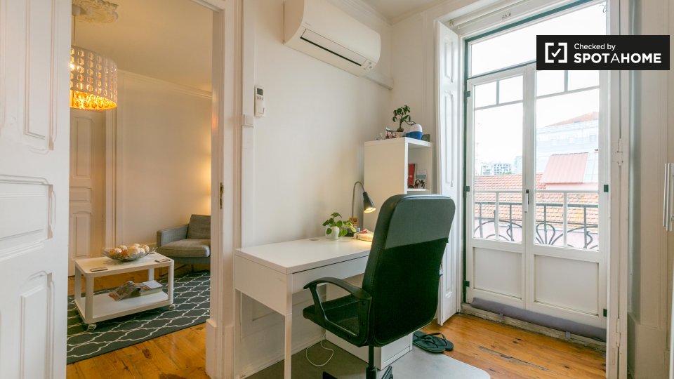 Double room Lisbon, 5 beds, 170m² — photo 3