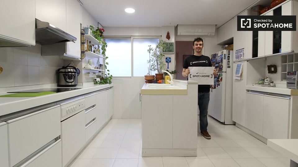 Double room Madrid, 2 beds, 180m² — photo 1