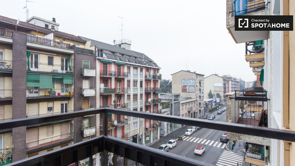 Double room Milan, 2 beds, 70m² — photo 18