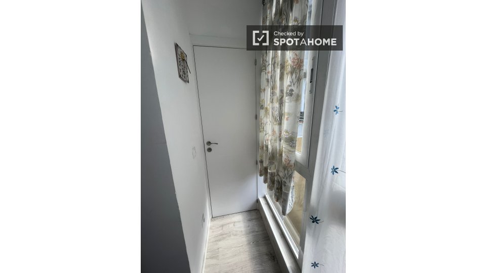 Double room Madrid, 4 beds — photo 3