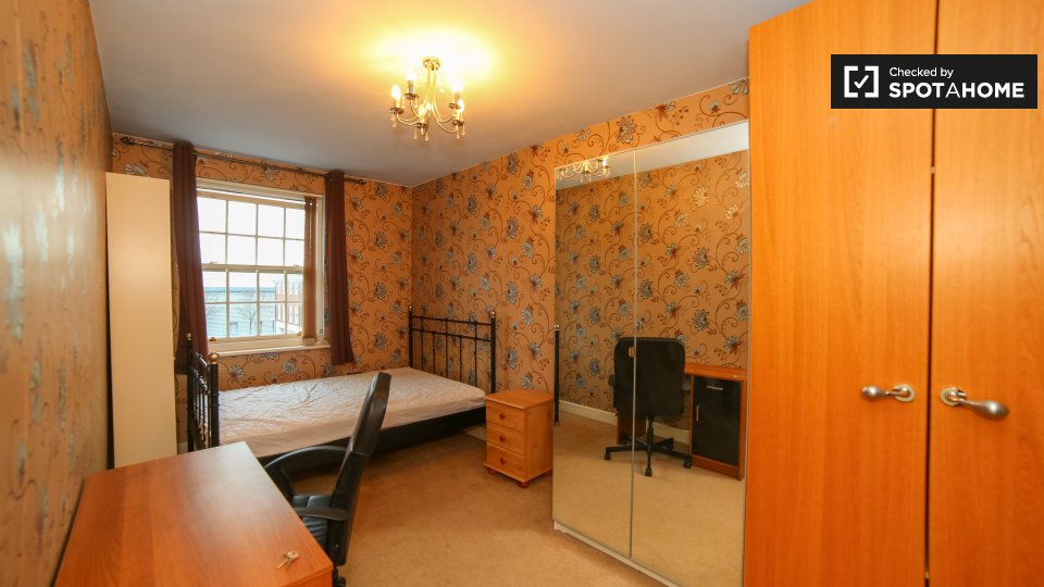 Double room London, 5 beds — photo 1