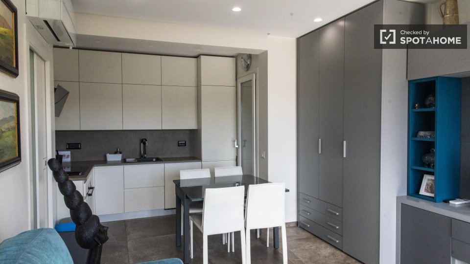 Apartment Rome, 1 bed — photo 11