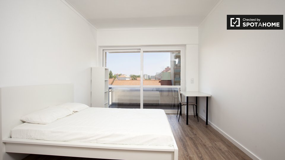 Double room Lisbon, 7 beds, 180m² — photo 9
