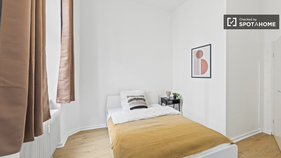 Double room Berlin, 8 beds, 209m² — photo 11