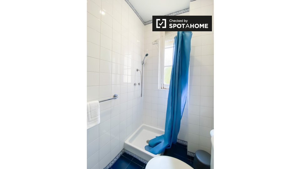 Double room Lisbon, 7 beds — photo 14