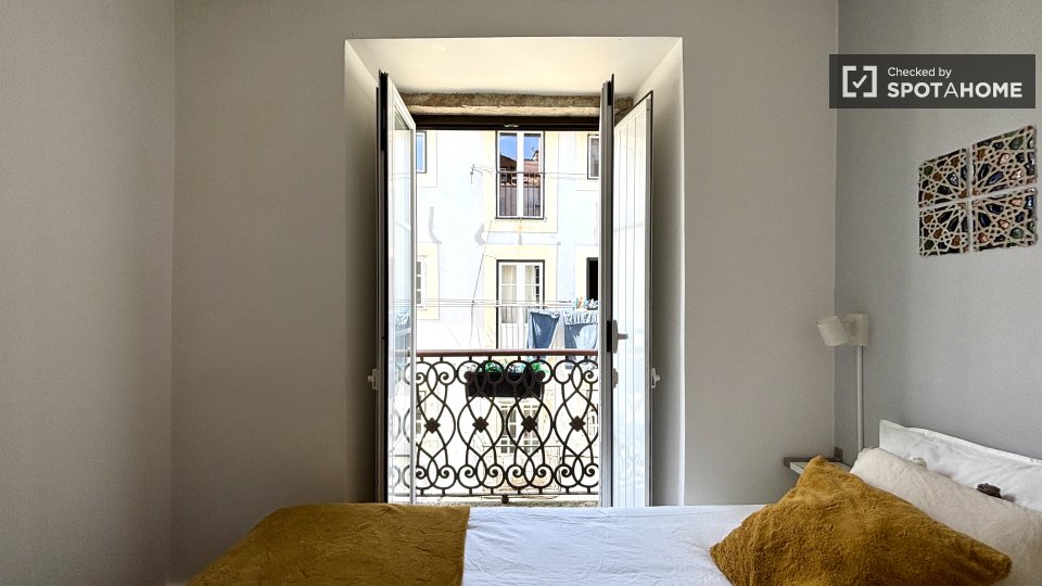 Apartment Lisbon, 1 bed, 32m² — photo 11