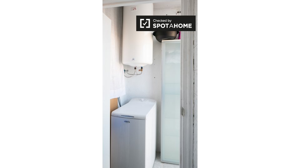 Double room Madrid, 4 beds, 70m² — photo 11
