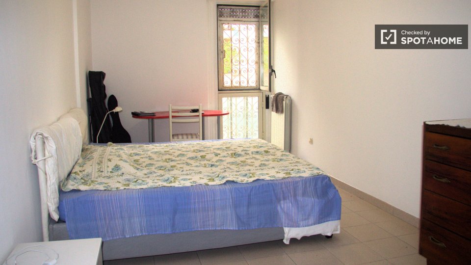 Double room Rome, 5 beds — photo 9