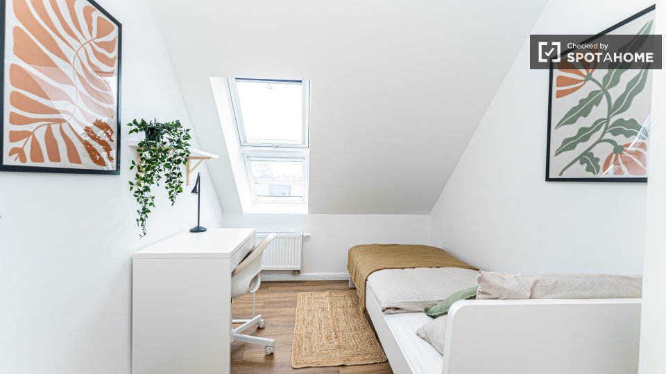 Double room Berlin, 5 beds, 105m² — photo 11