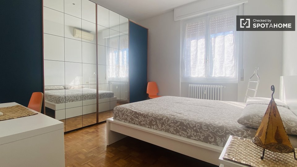 Double room Milan, 2 beds — photo 10
