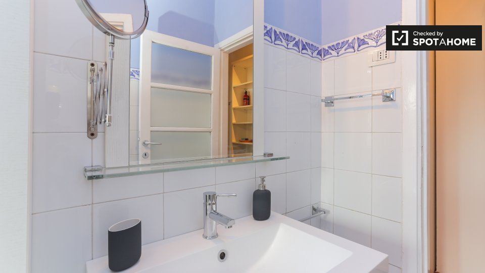 Apartment Milan, 1 bed, 70m² — photo 23