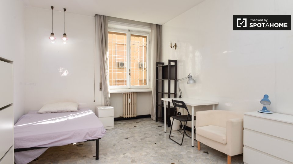 Double room Rome, 5 beds — photo 17