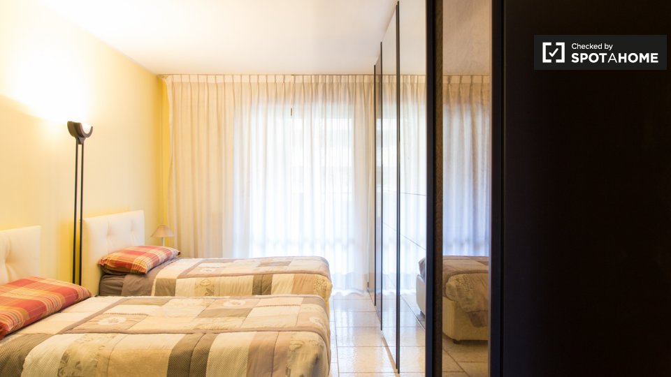 Double room Milan, 3 beds, 130m² — photo 5