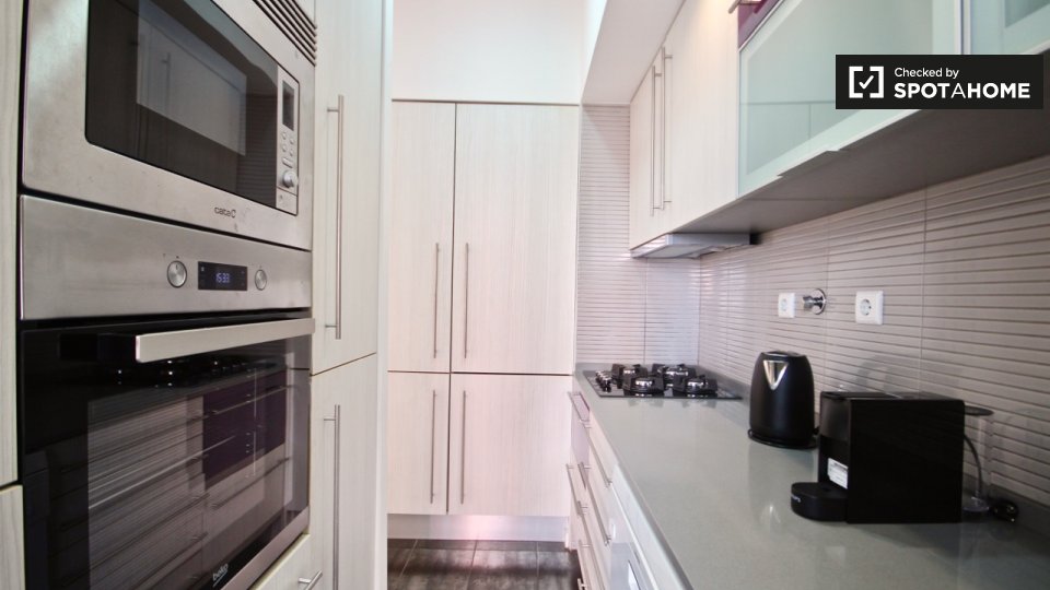 Apartment Lisbon, 2 beds — photo 8