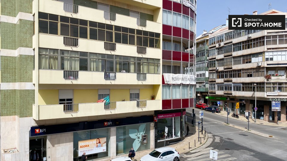 Double room Lisbon, 5 beds, 120m² — photo 17