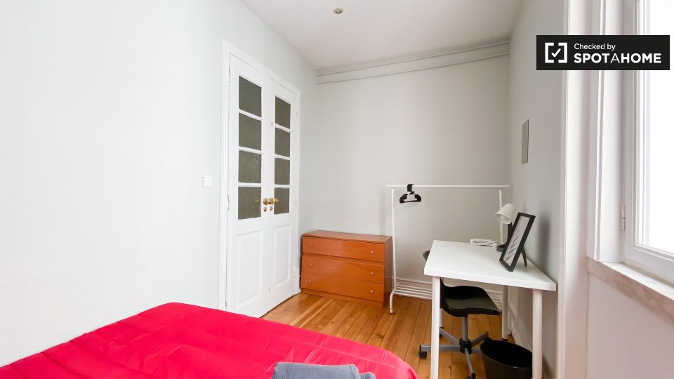 Double room Lisbon, 7 beds, 130m² — photo 1