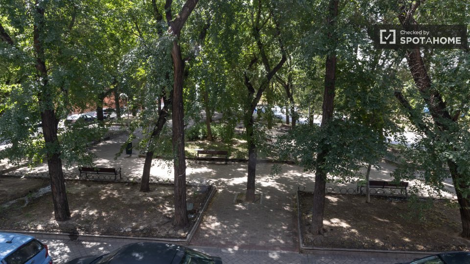 Double room Madrid, 4 beds — photo 38