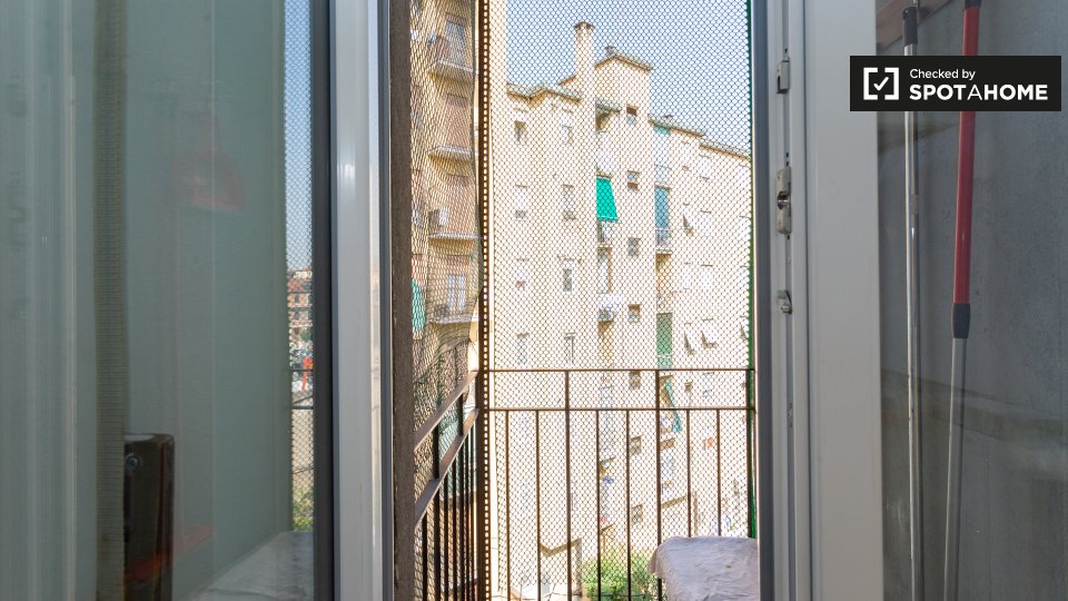 Double room Milan, 3 beds — photo 13